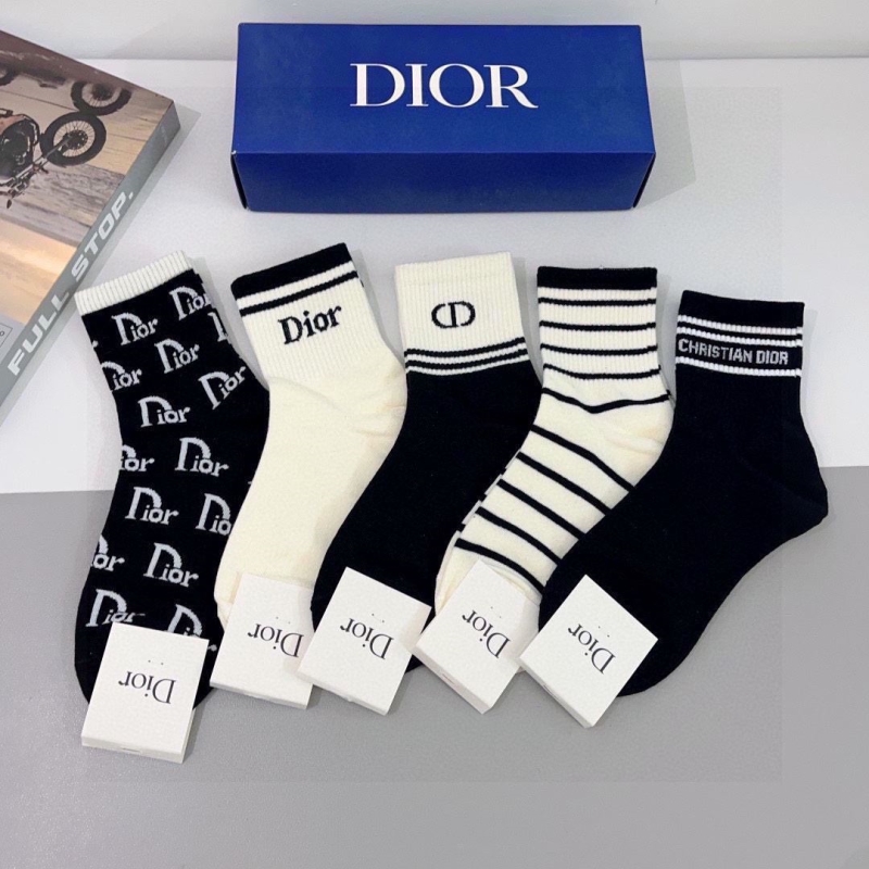 DIOR